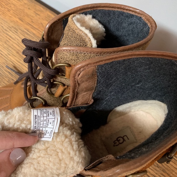 Ugg All Weather boots- SOLD - Picture 4 of 5